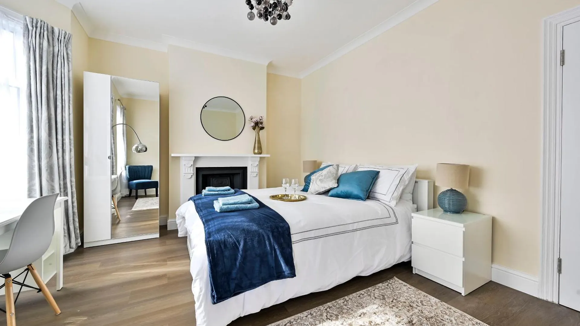 Apartment Greenwich Holiday Home London